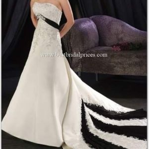 Stunning black and white wedding gown